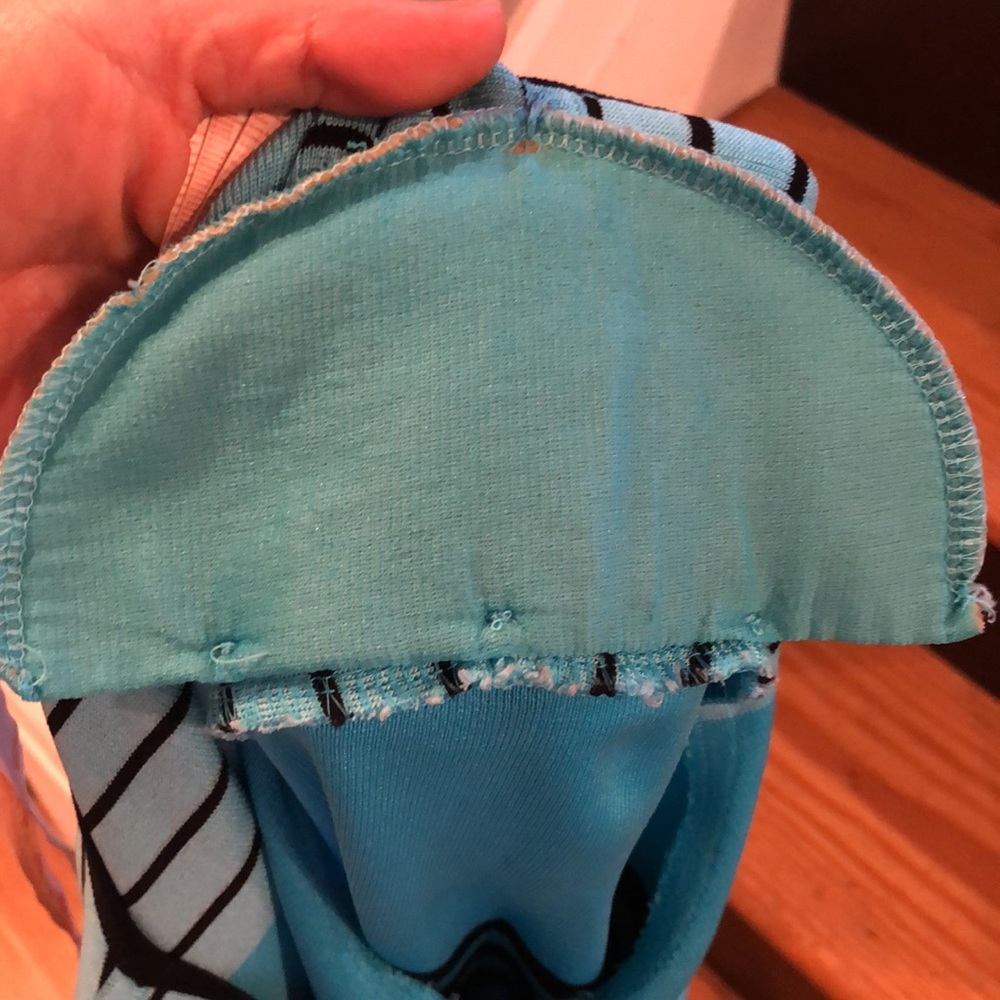 Exclusively Misook stripped sweater top M last price drop - Picture 6 of 6